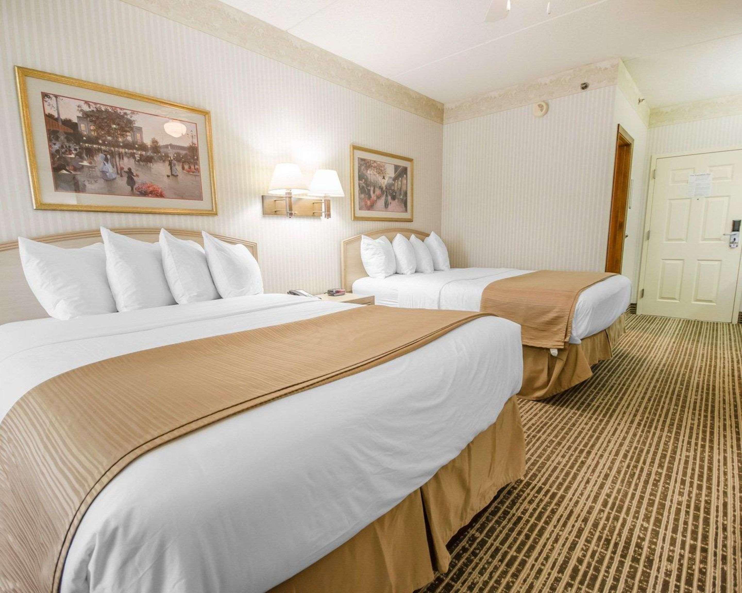 Clarion Pointe Louisville East Bagian luar foto