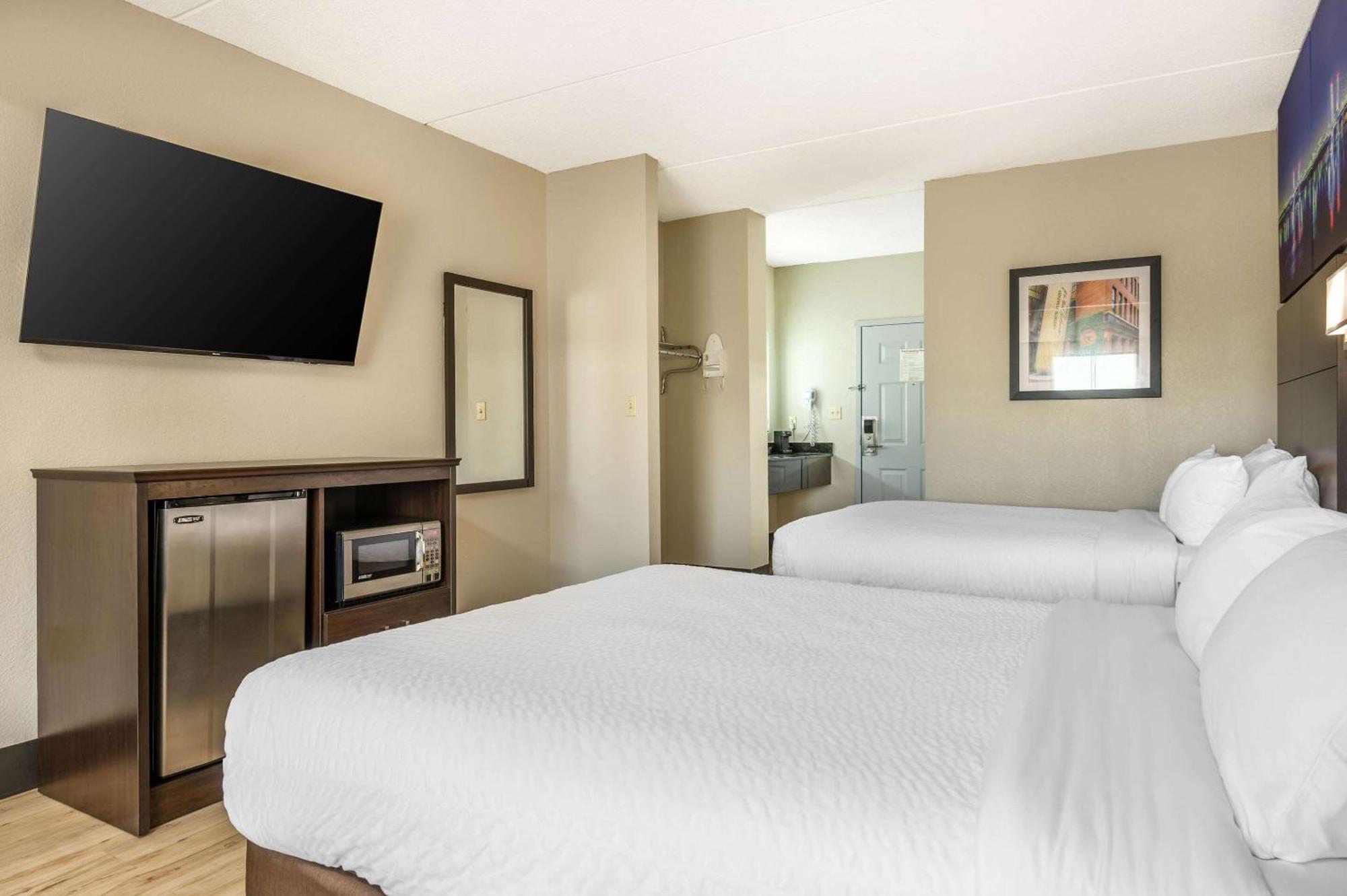 Clarion Pointe Louisville East Bagian luar foto