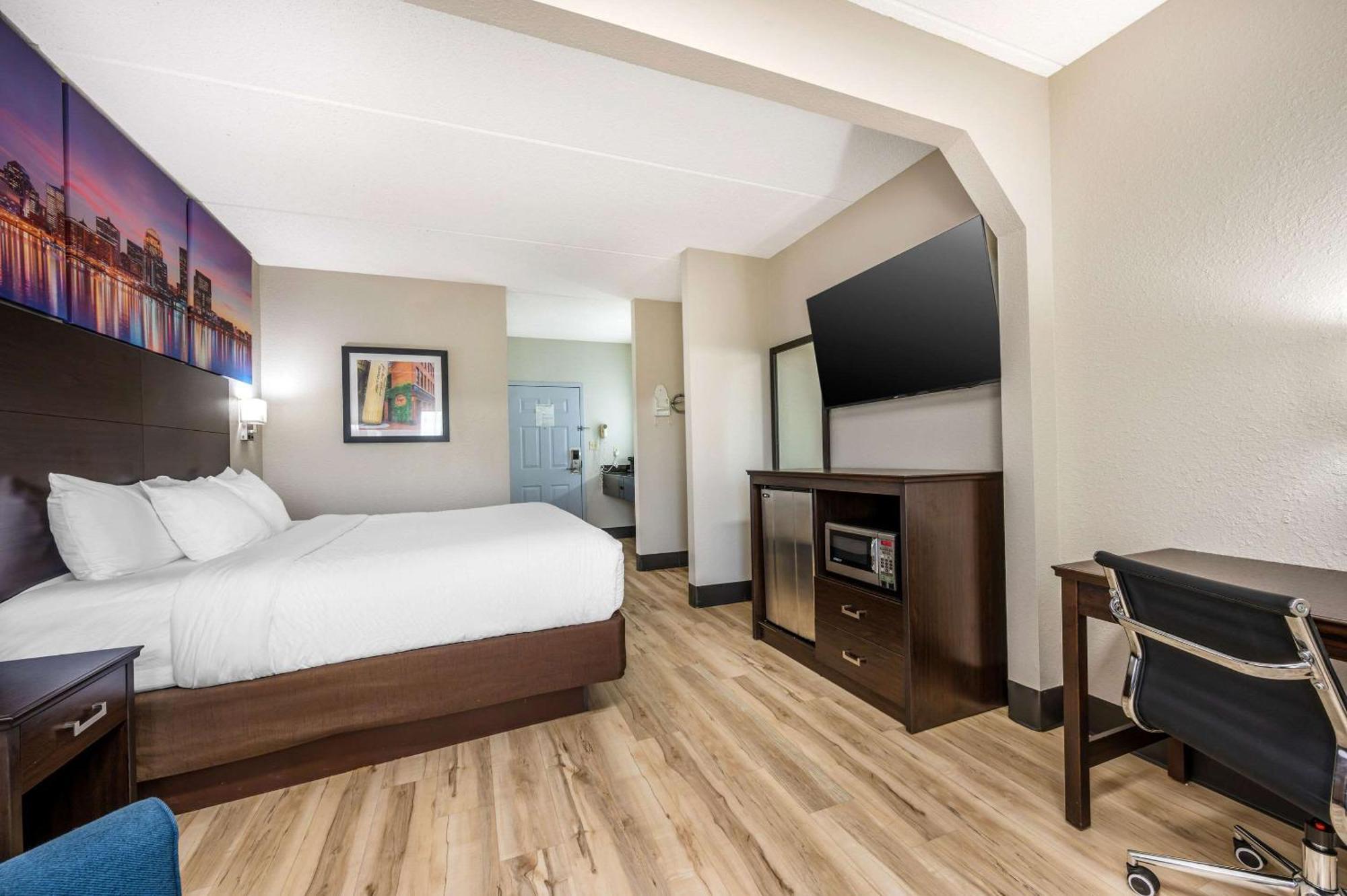Clarion Pointe Louisville East Bagian luar foto